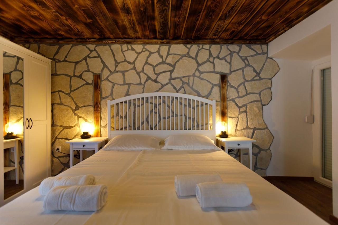 Rustic Apartment Evelin คิร์ก ภายนอก รูปภาพ