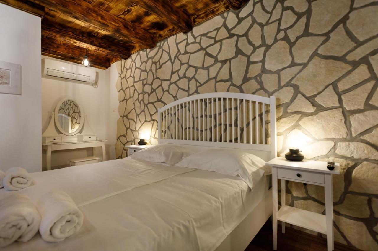 Rustic Apartment Evelin คิร์ก ภายนอก รูปภาพ