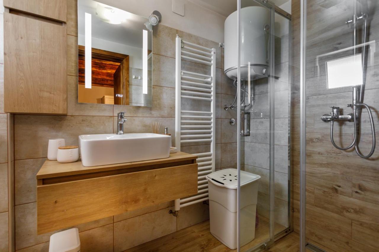 Rustic Apartment Evelin คิร์ก ภายนอก รูปภาพ